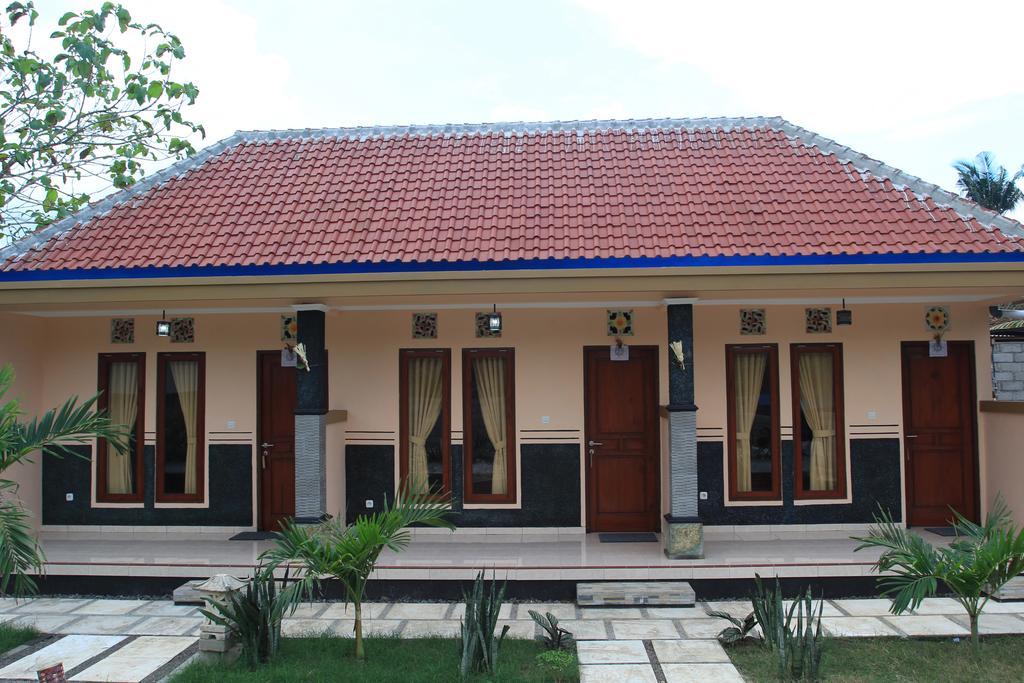 Soka Homestay Nusa Lembongan  Exterior photo